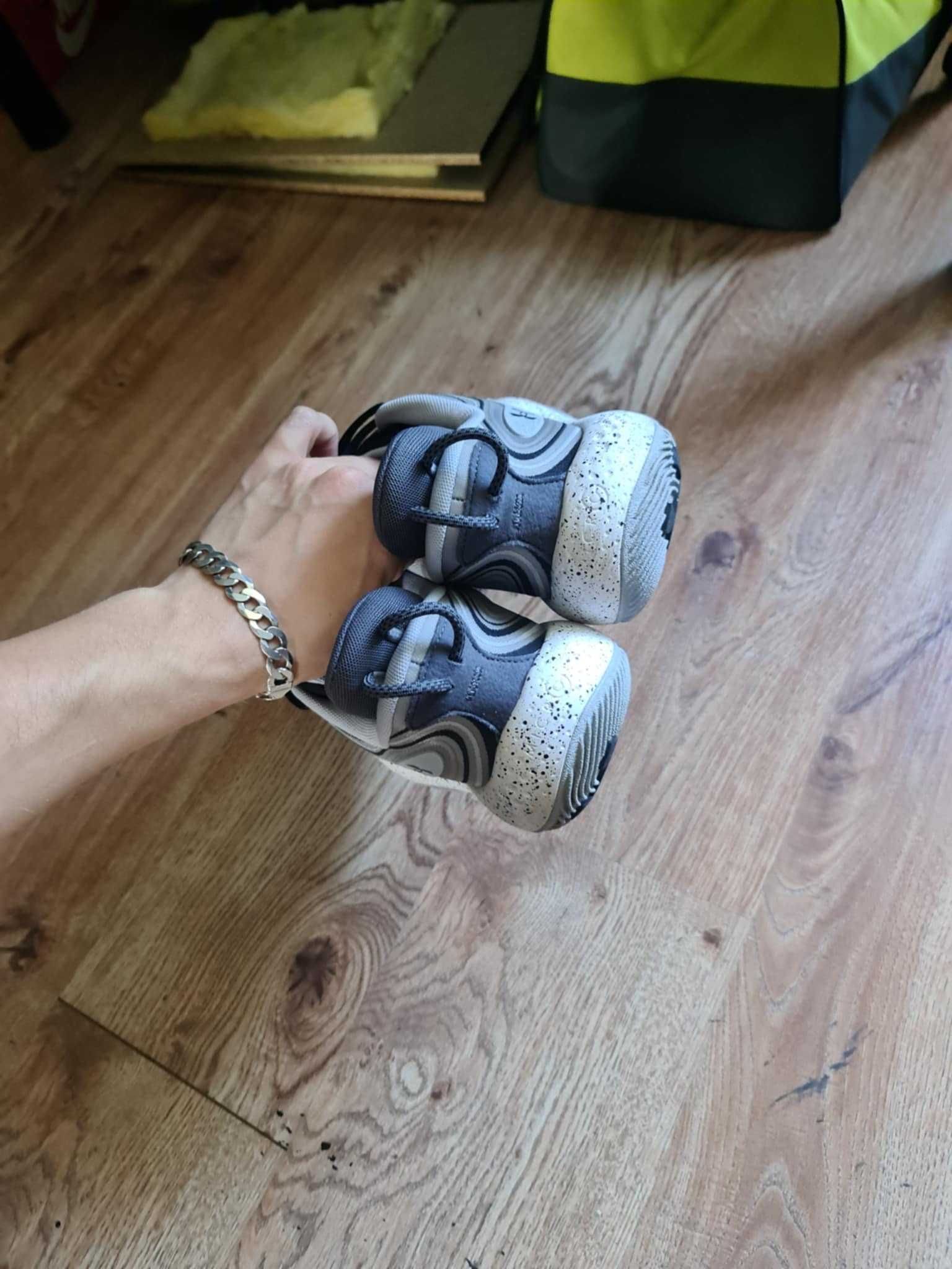 Buty Under Armour Spawn 6