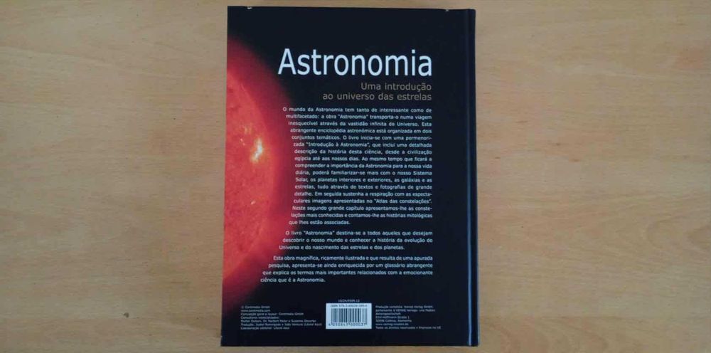 Livro Astronomia Uma introdução ao universo
