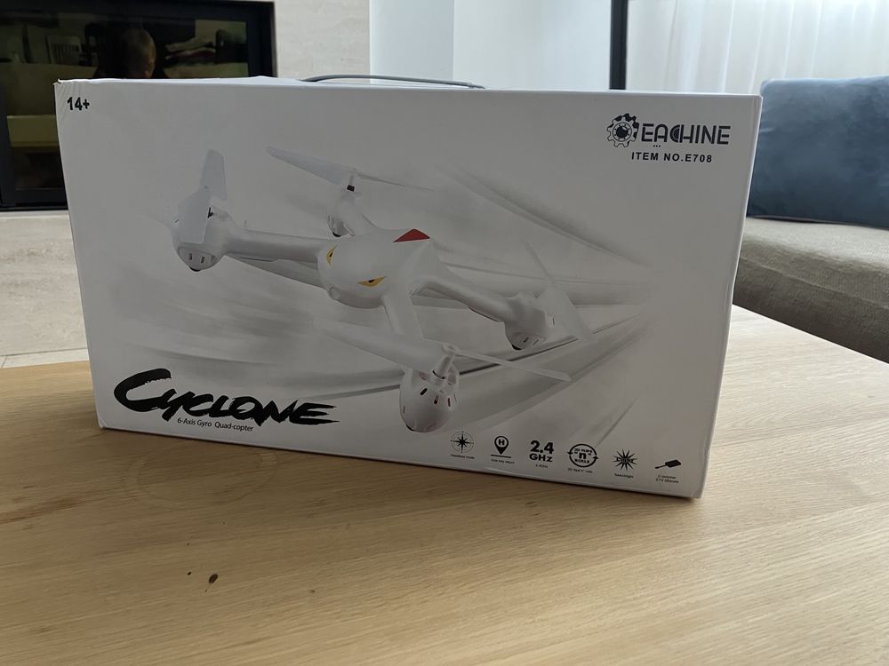 Dron Cyclone 6-Axis Gyro Quad-copter