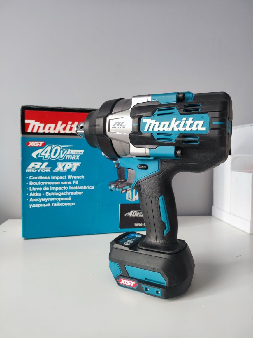 Аккумуляторный гайковерт XGT Makita TW001G