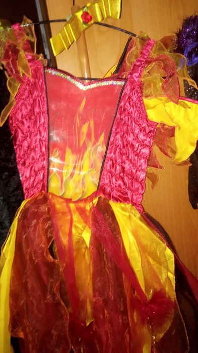 Strój karnawałowy Ognista wróżka ,czarodziejka,czarownica od 6-11 lat