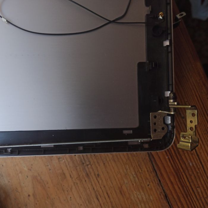 Зависы для ноутбука hp DV3-4105TX