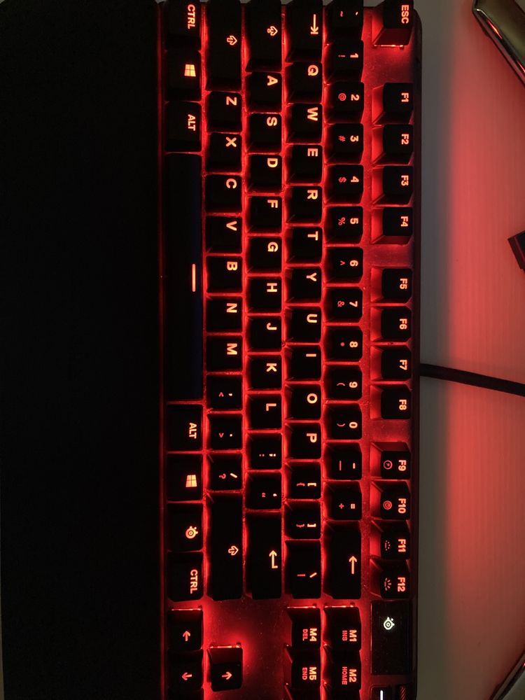 Teclado Steelseries Apex 7