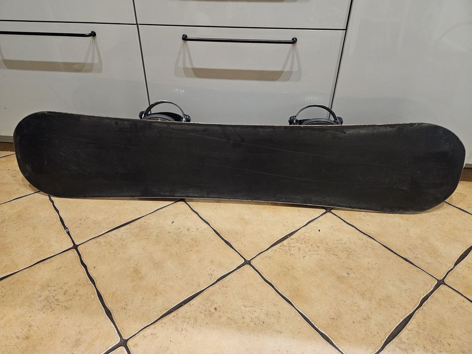 Deska snowboardowa TBT 138 cm + wiazania Ride