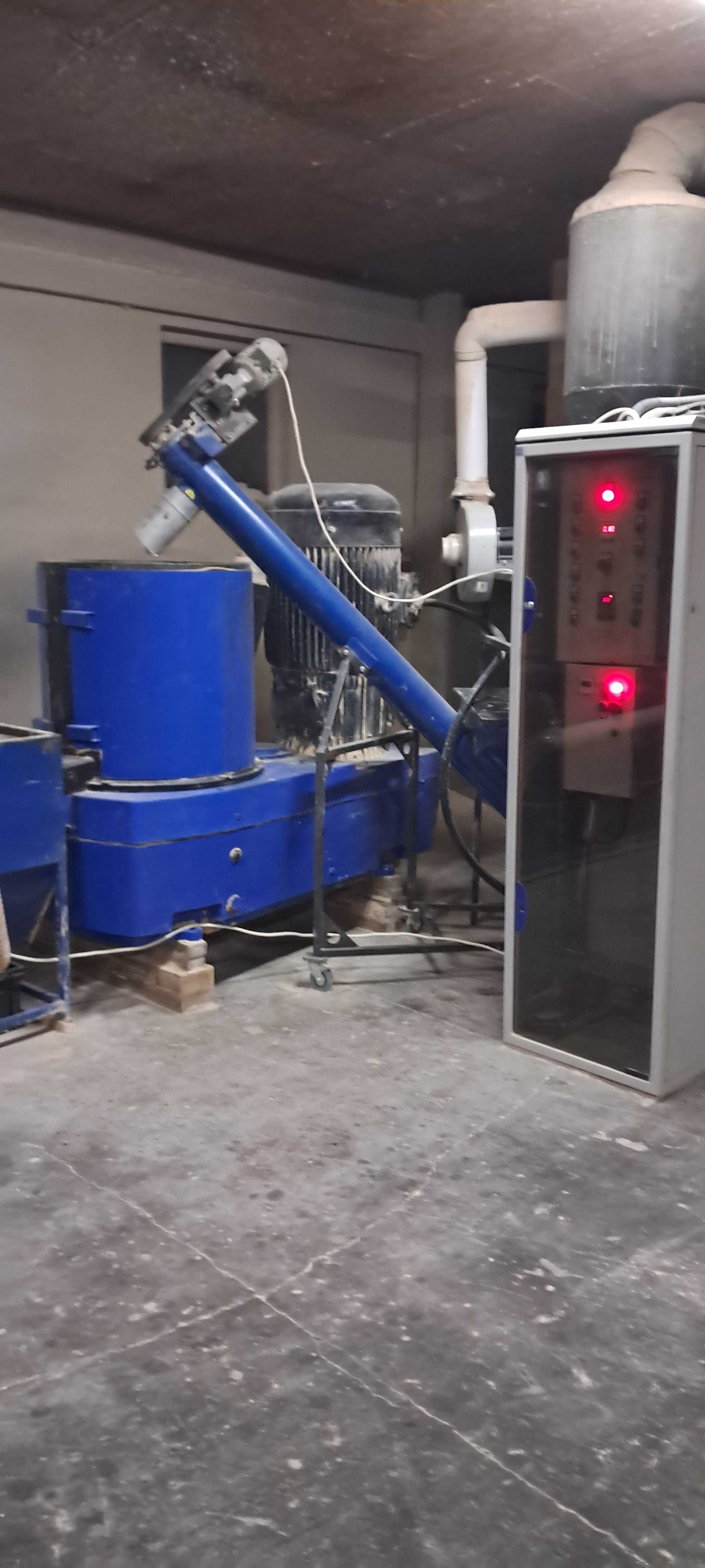 Peleciarka  Granulator GAMA PORDUBICE TL600 53kW do 700kg/h /Zamiana/