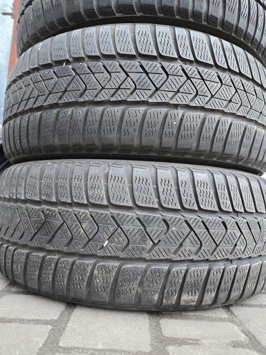 Шини зимові 225 55 17 Pirelli Sotozero 3 Склад 215 60