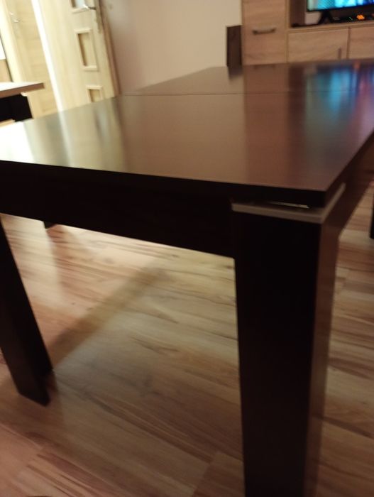 Stół drewniany rozkladany piękniewykonany, masywny max. 180 cm