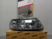 Audi A3 00-03 8L Lampa/Reflektor przód prawy /H1+H7