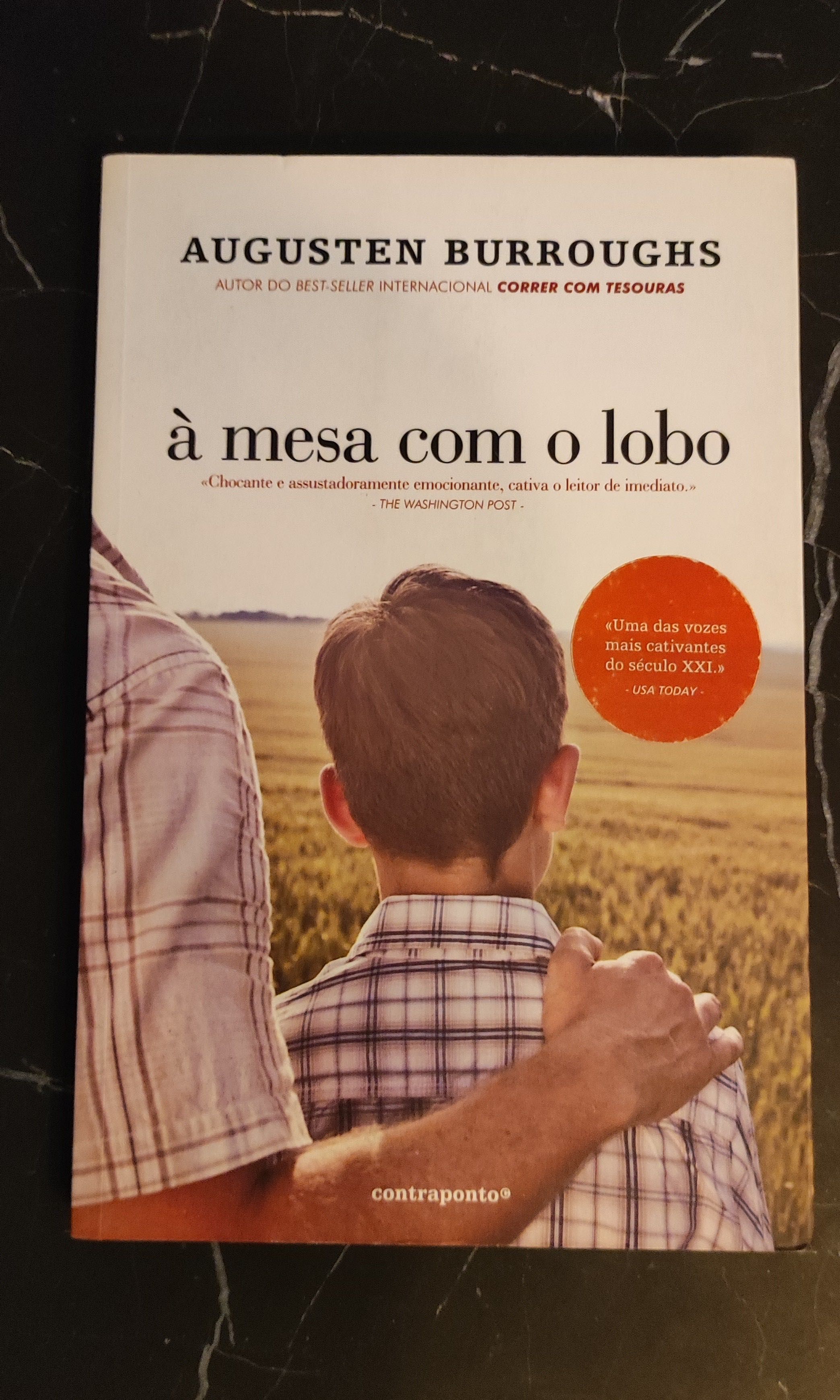 À Mesa Com o Lobo de Augusten Burroughs