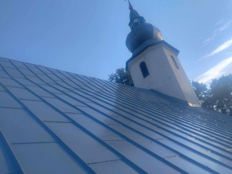 Malowanie dachów,mycie elewacji ,remont kominów, montaż podbitki oraz