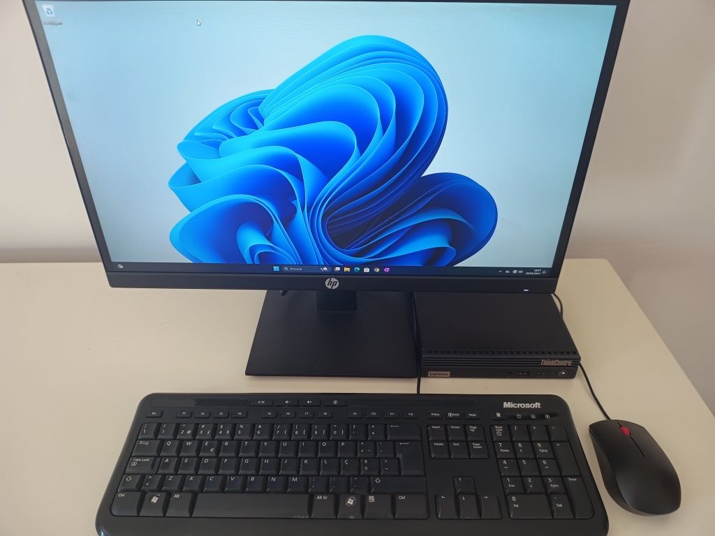 Lenovo M75q ( Ryzen5 - 4ºGen, 16GB, NVMe 512GB, Radeon Vega 7)
