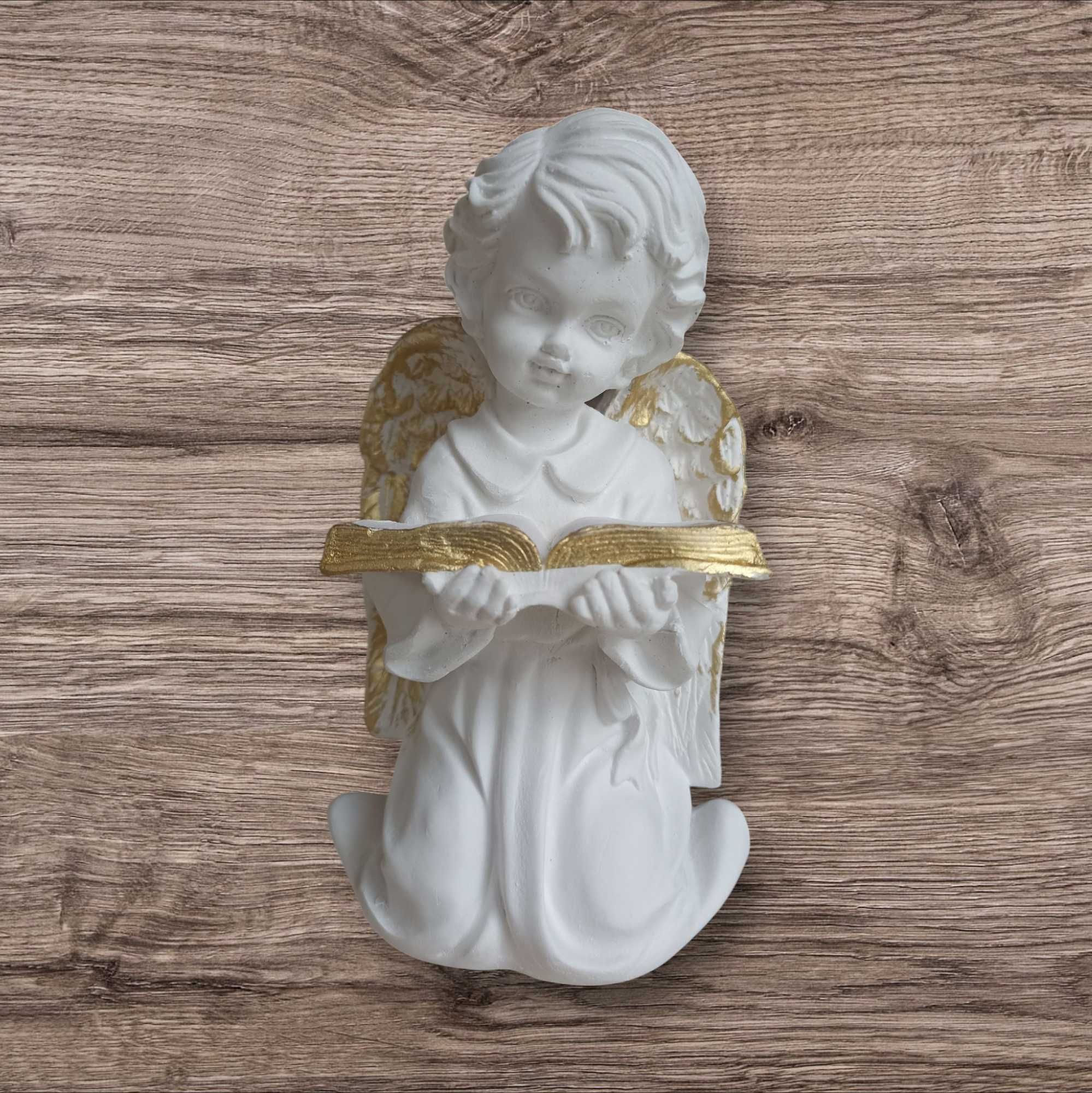 Figurka Anioł Aniołek Komunijny z Książeczką 19 cm Komunia Upominek