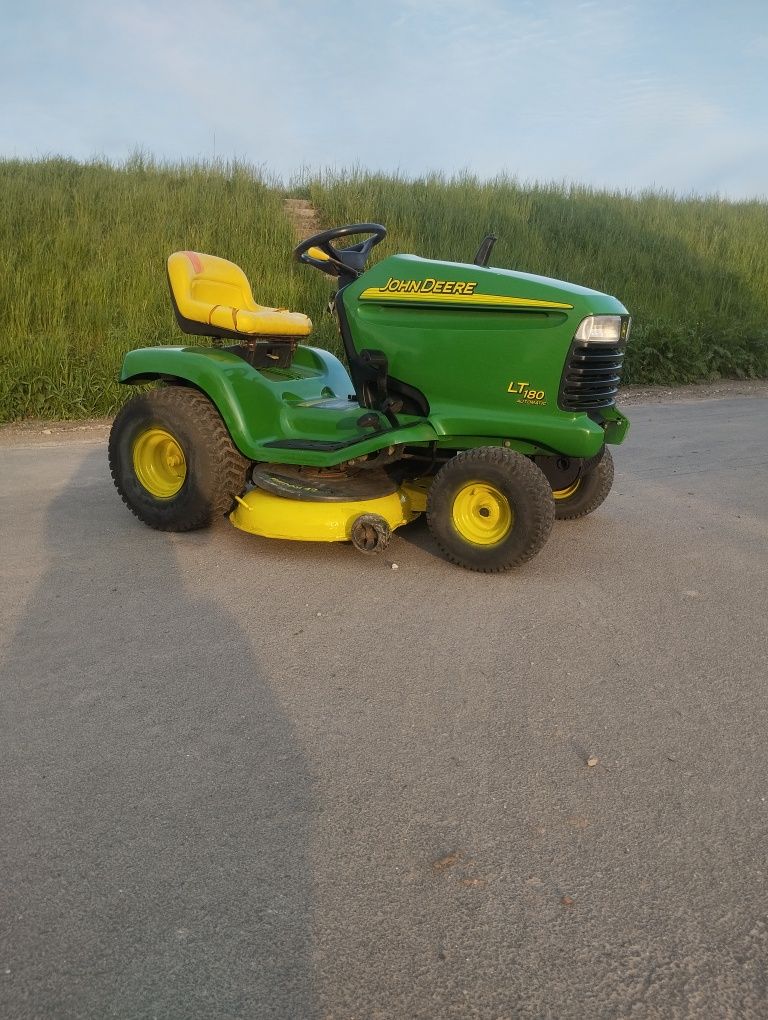 Traktore kosiarka hydro  John Deere 15 HP nie Briggs Stiga alko