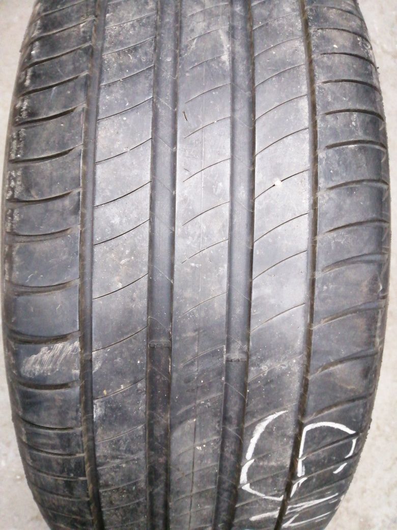 Opona 235/45R18 92 W Michelin Primacy 3