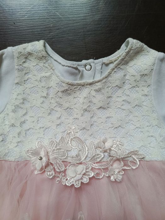 Sukienka na chrzest lub inną okazję