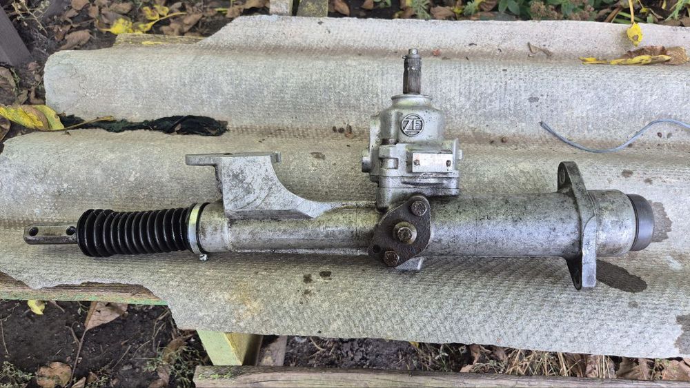 Рурьова рейка Ауді 80 б3 ГУР