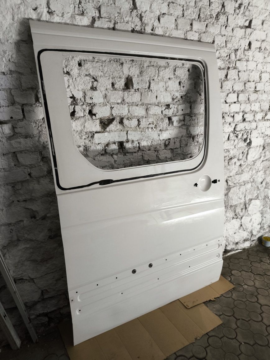 Drzwi przesuwne prawe boczne sprinter 906 crafter L1 H1