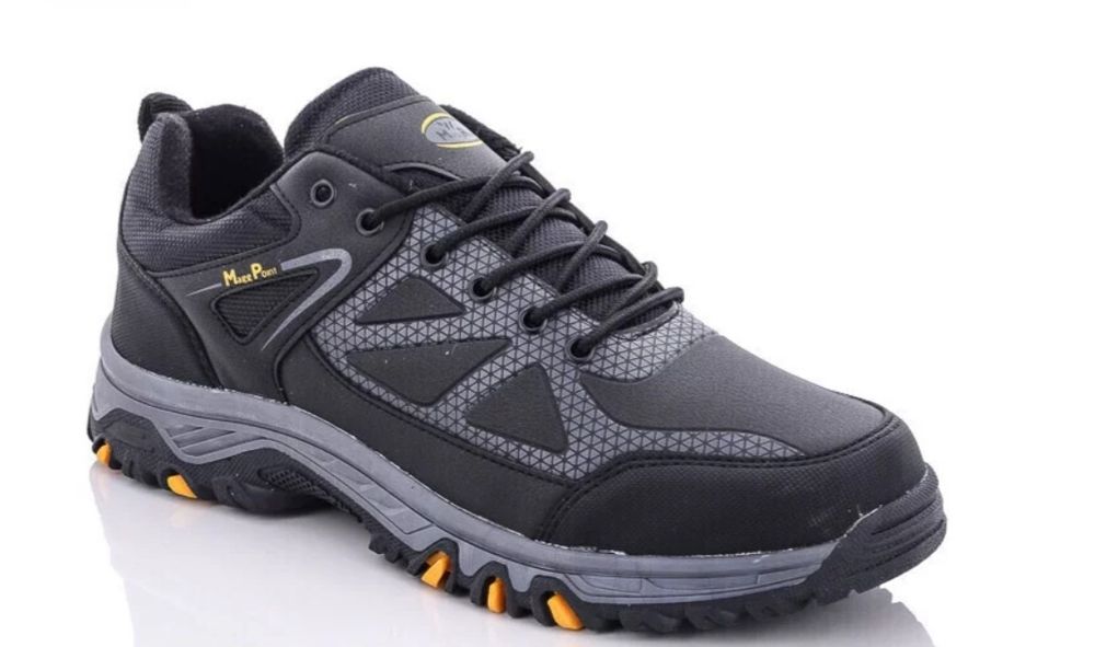 Продаю кросівки чоловічі