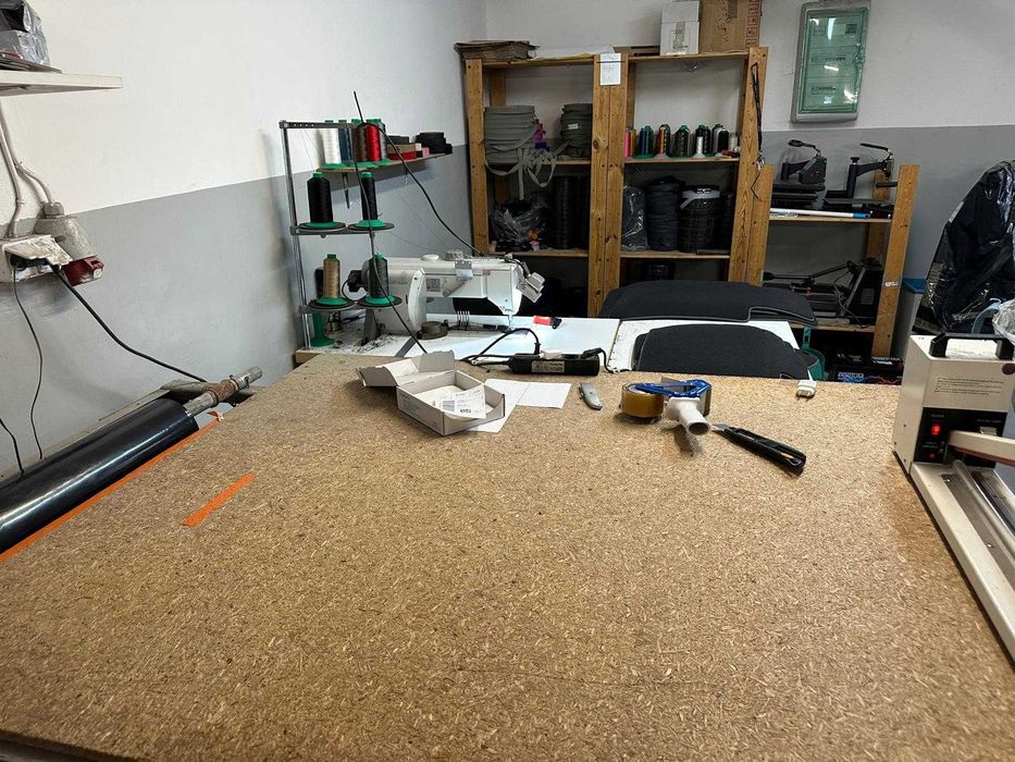 Linia produkcyjna welurowych dywaników samochodowych Maszyny Materiał