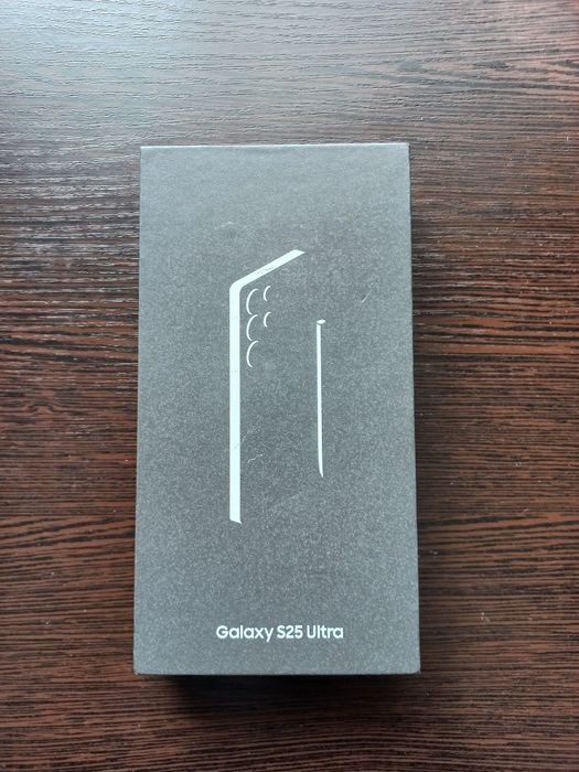 Смартфон Samsung Galaxy S25 Ultra 12/512GB Titanium Gray