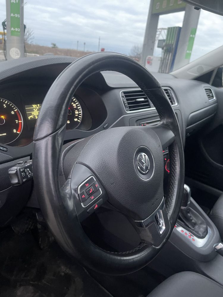 VW Jetta 6 2.5 автомат