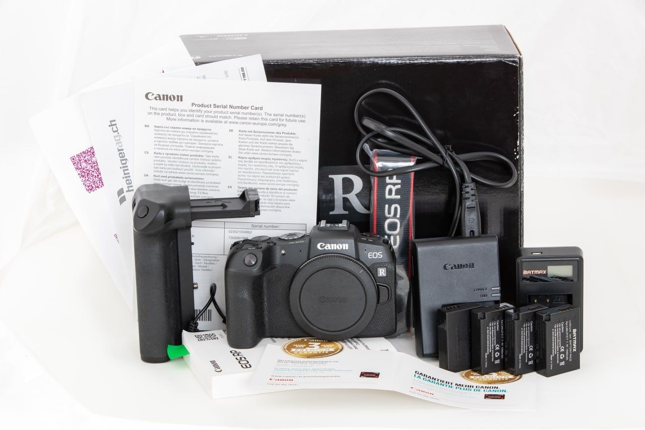 Canon EOS RP пробег 12к. + 4 аккума LP-E17