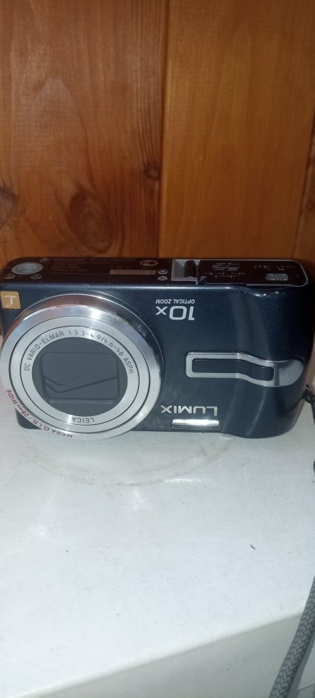 камера Panasonic Lumix DMC-TZ2.