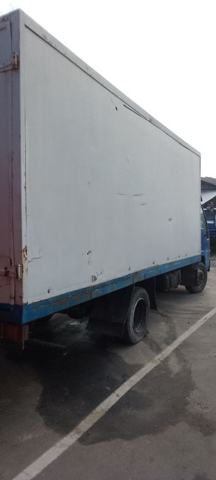 Автомобіль Ісудзу нкр 2007