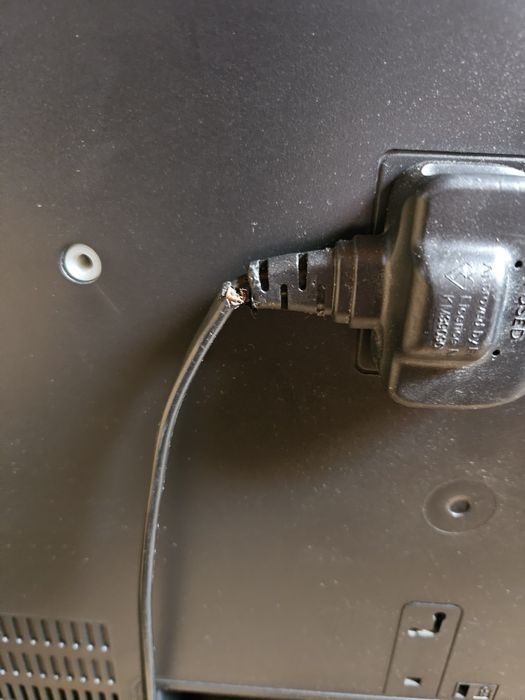 Telewizor Toshiba Model nr: 32KV500B używany