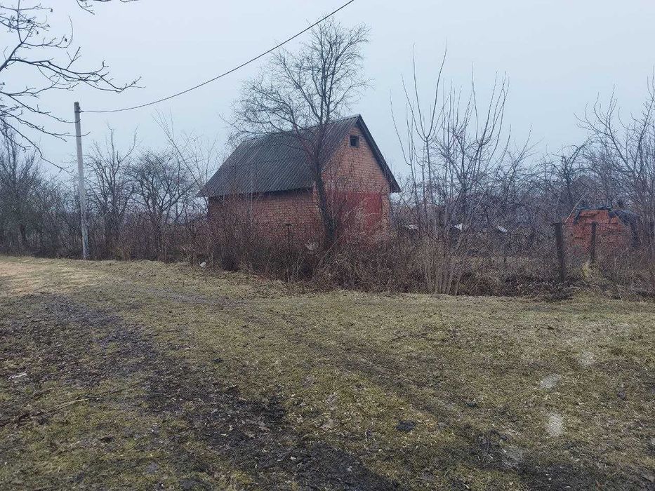 Гараж із земельним участком 25 сот Н