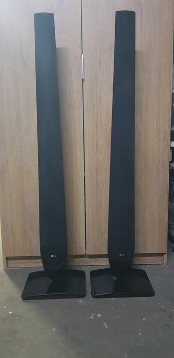 Colunas de som 4 x Samsung 2 x LG 1 x Panasonic sub woofer