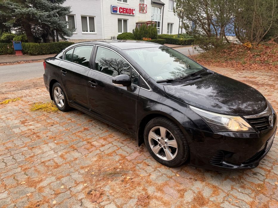 Toyota Avensis 2.0 D4D 150 km pierwsza rejestracja 27.09.2013 r.