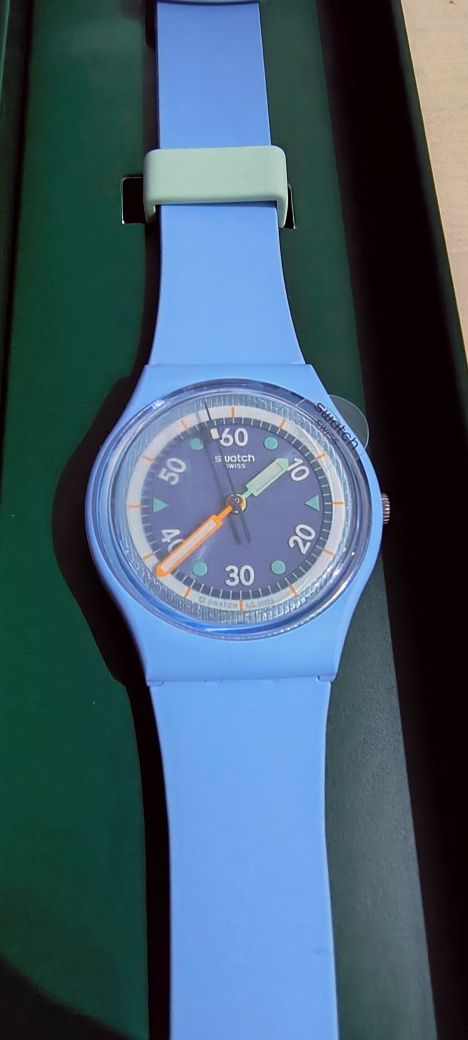 Nowy zegarek Swatch Frozen Waterfall kupiony w salonie 15.03.2025