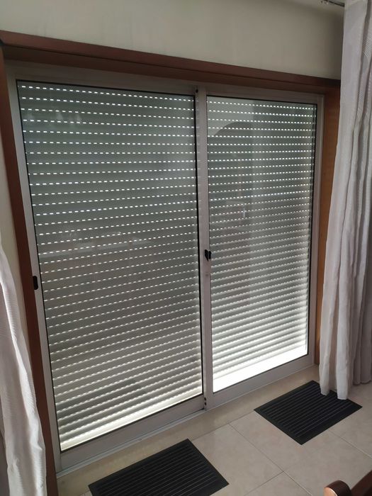 Portas de varanda e janelas em aluminio