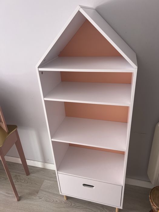 Estante quarto criança
