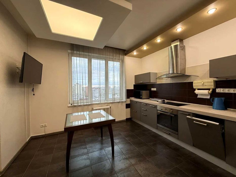 Сдаю в первые квартиру на долгий срок по улице Урловская 16/37