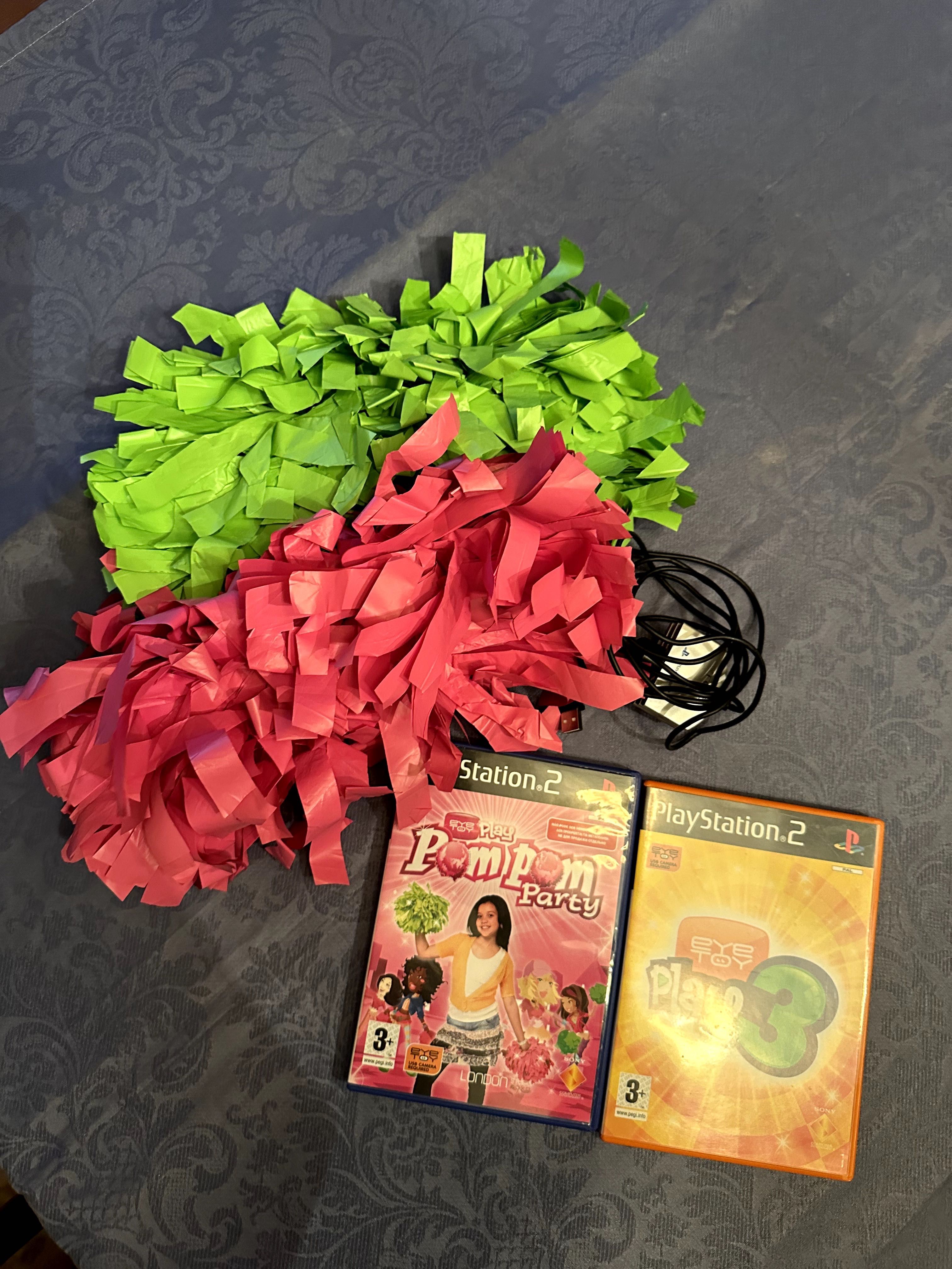 Jogos PlayStation 2 - Singstar+Buzz+Eye, c/ acessórios, barato!!