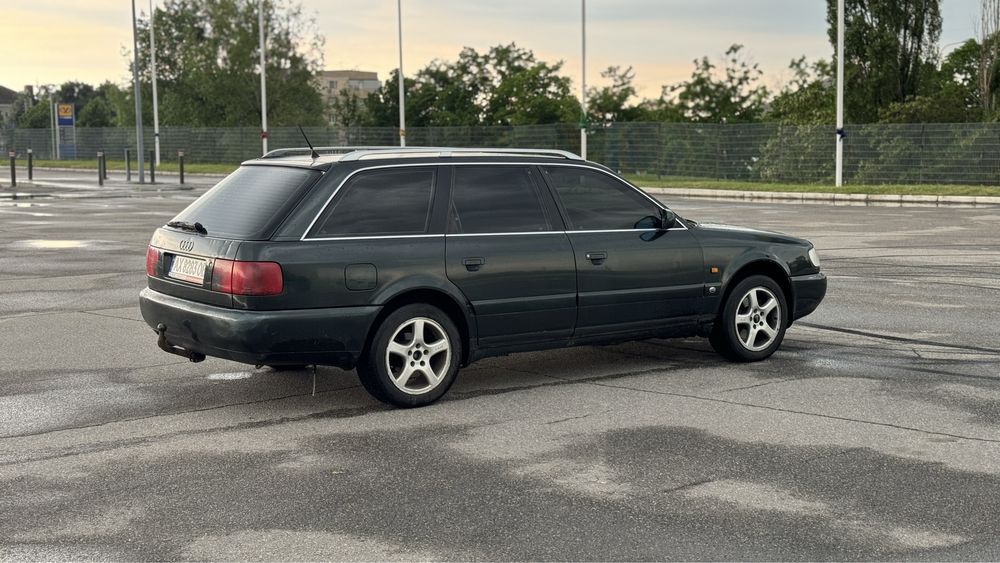 Audi A6 Avant C4 1995