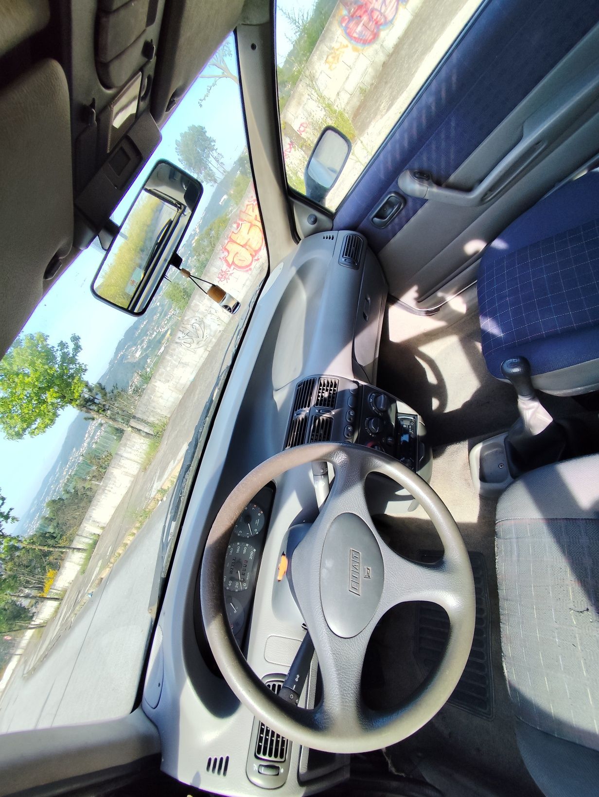 Fiat Punto 6 Speed 1.1