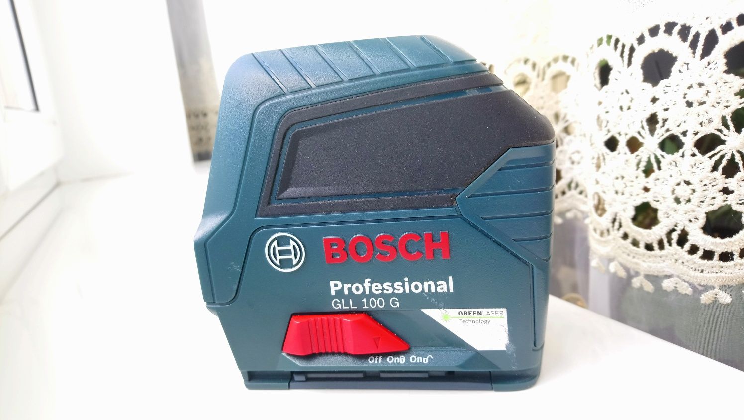 Лазерный уровень нивелир BOSCH GLL100GX Professional