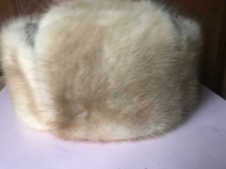 Чоловіча шапка в комбінації норки із натуральною замшею