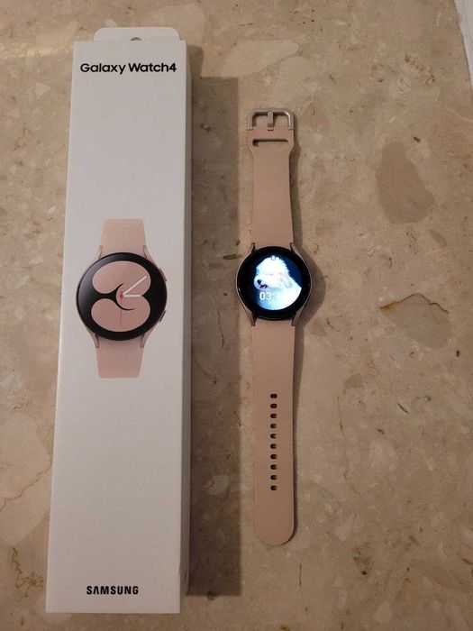 Smartwatch Samsung Galaxy Watch 4 złoty