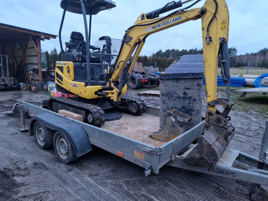 Minikoparka New Holland E18B, 2012, 4 łyżki, 2700 mtg, stan bdb