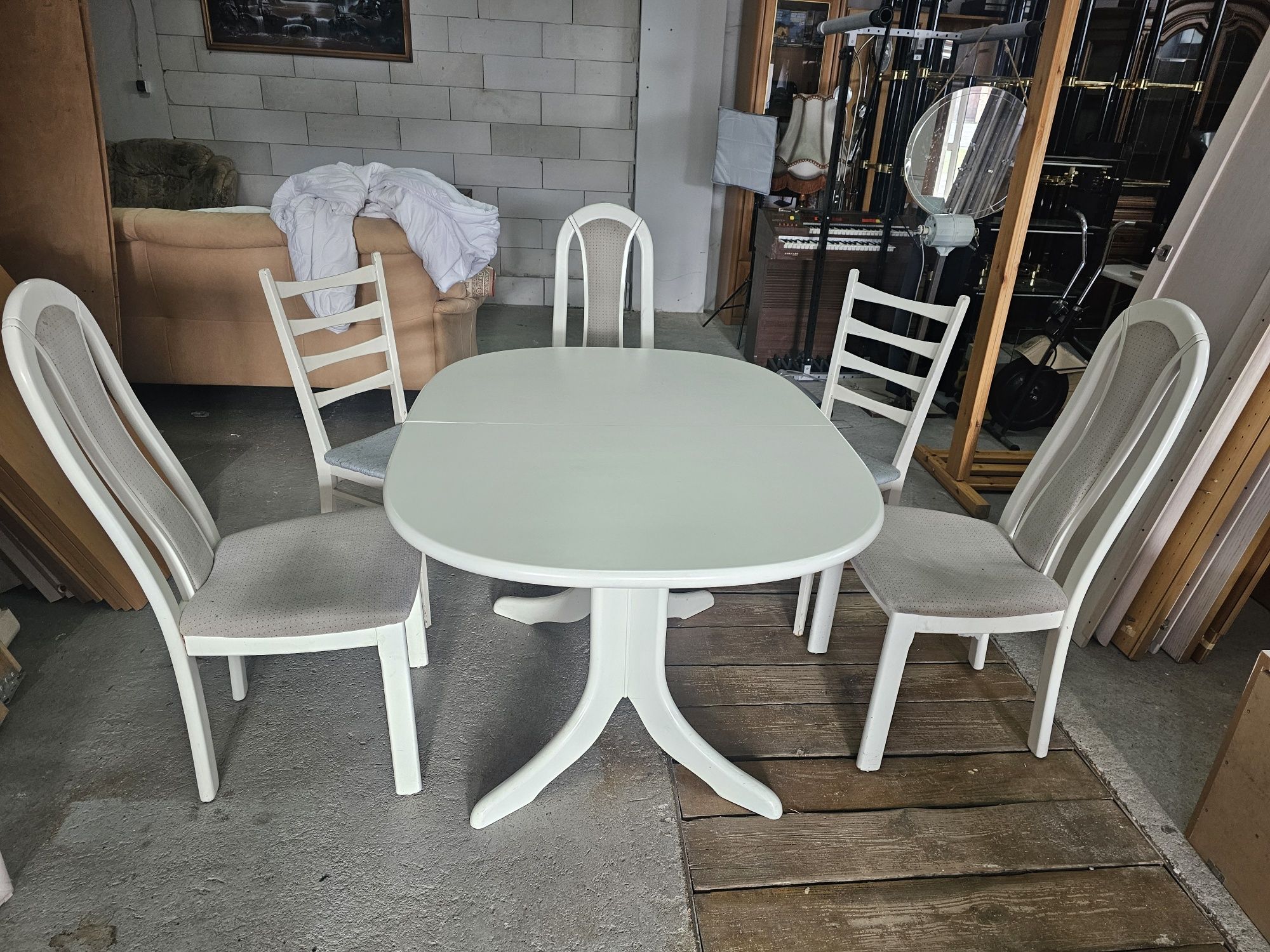 Stół biały rozkładany 5krzesel