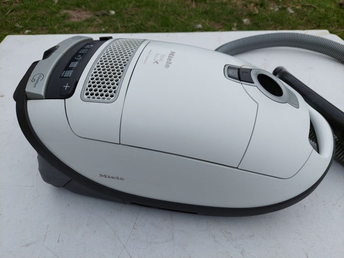 Odkurzacz miele s8340