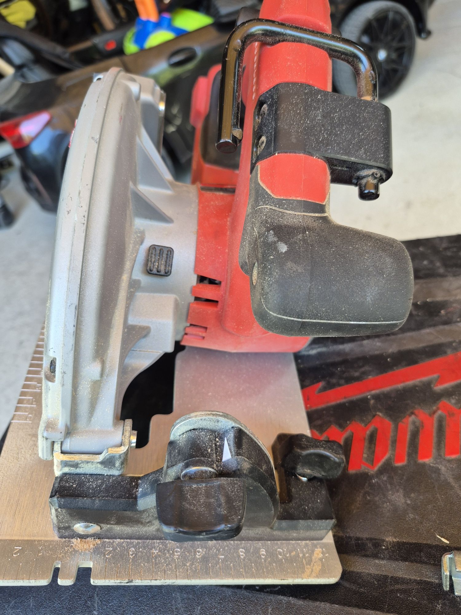 Pilarka tarczowa milwaukee M18 BLCS66