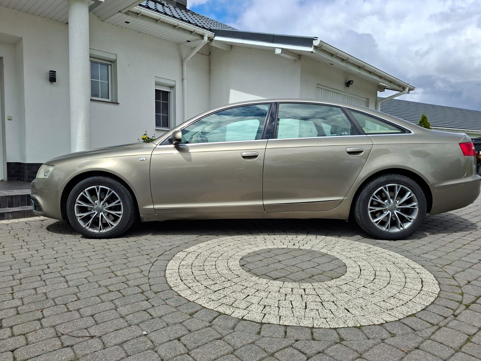 Piękna audi A6 2.4 177KM