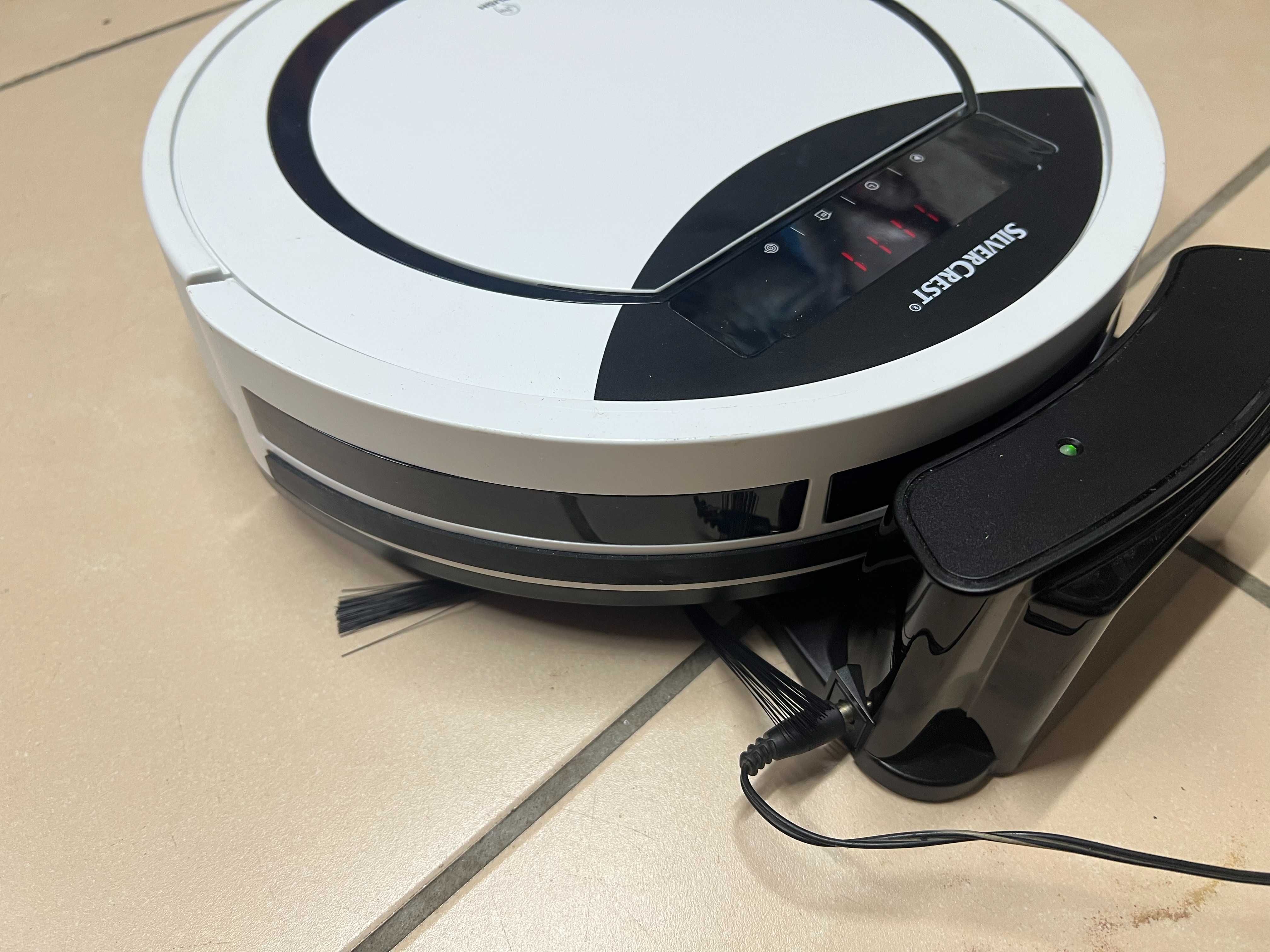 Robot sprzątający SilverCrest  SSR3000A1 nowiutki sprzęt, Super działa