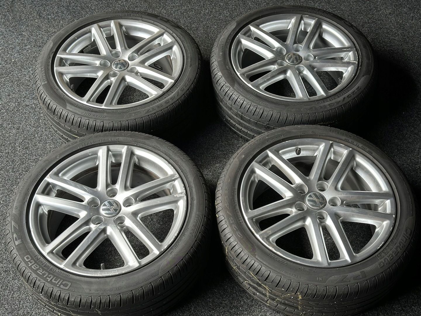 Audi A3 8P A4 A5 A6 Q3 Q5 Tt Koła 7.5Jx17 Et47 5X112 Pirelli 225/45R17