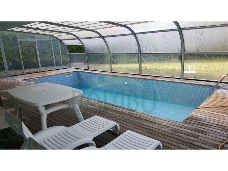 Moradia T3 com piscina interior para venda em Vila Nova de Cerveira.